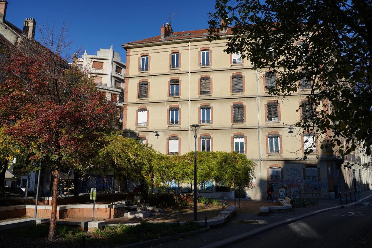 Studio Plein Centre, Calme, Parking Inclus, Piscine Et Gardien Grenoble Exterior photo