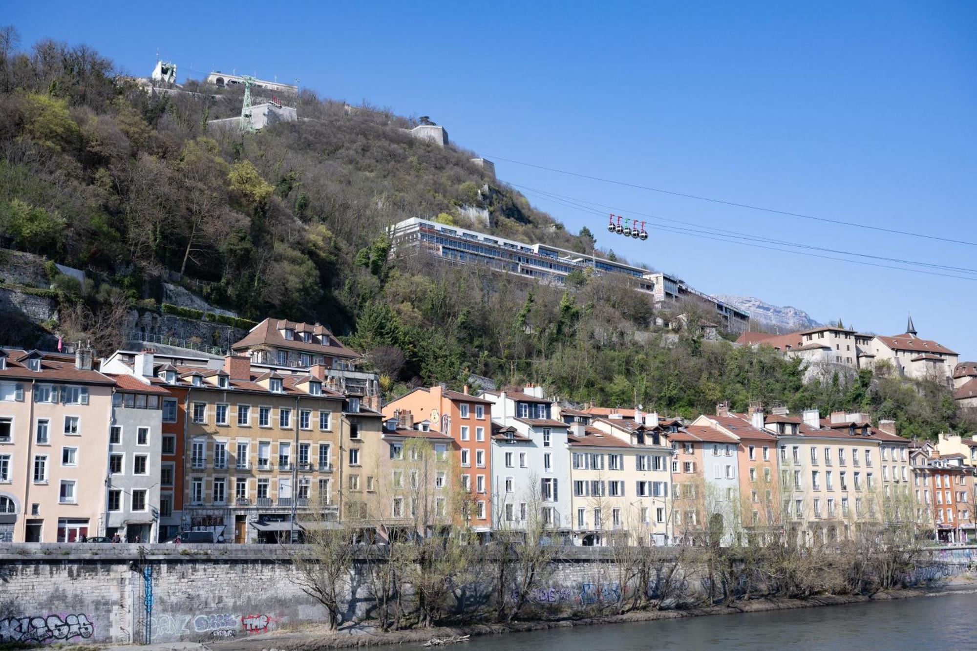 Studio Plein Centre, Calme, Parking Inclus, Piscine Et Gardien Grenoble Exterior photo